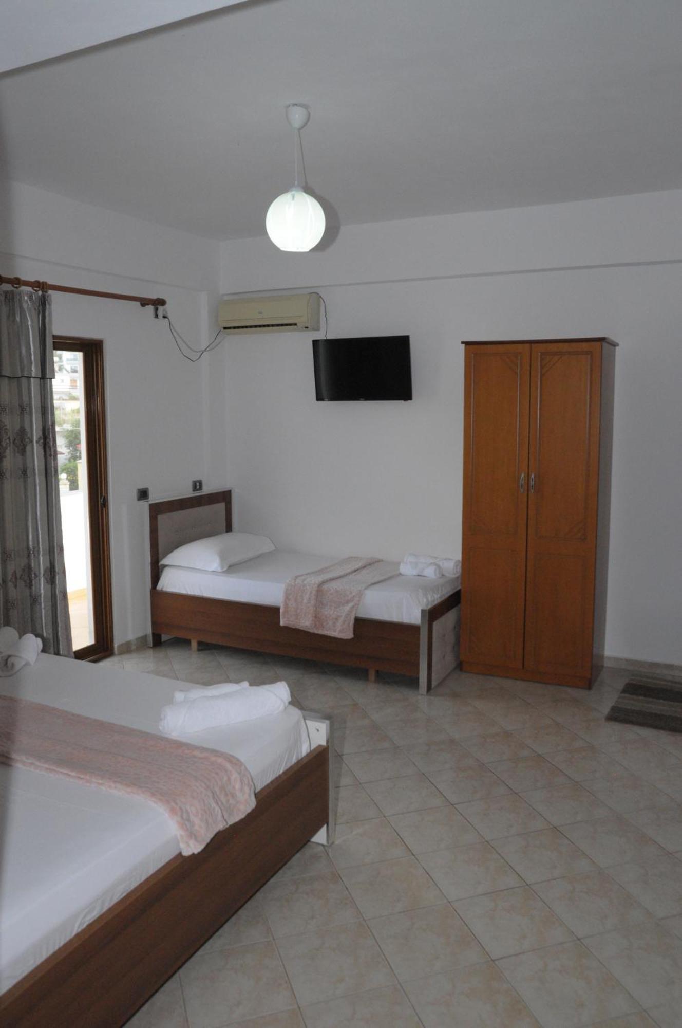 Hola Rooms Ksamil Bagian luar foto
