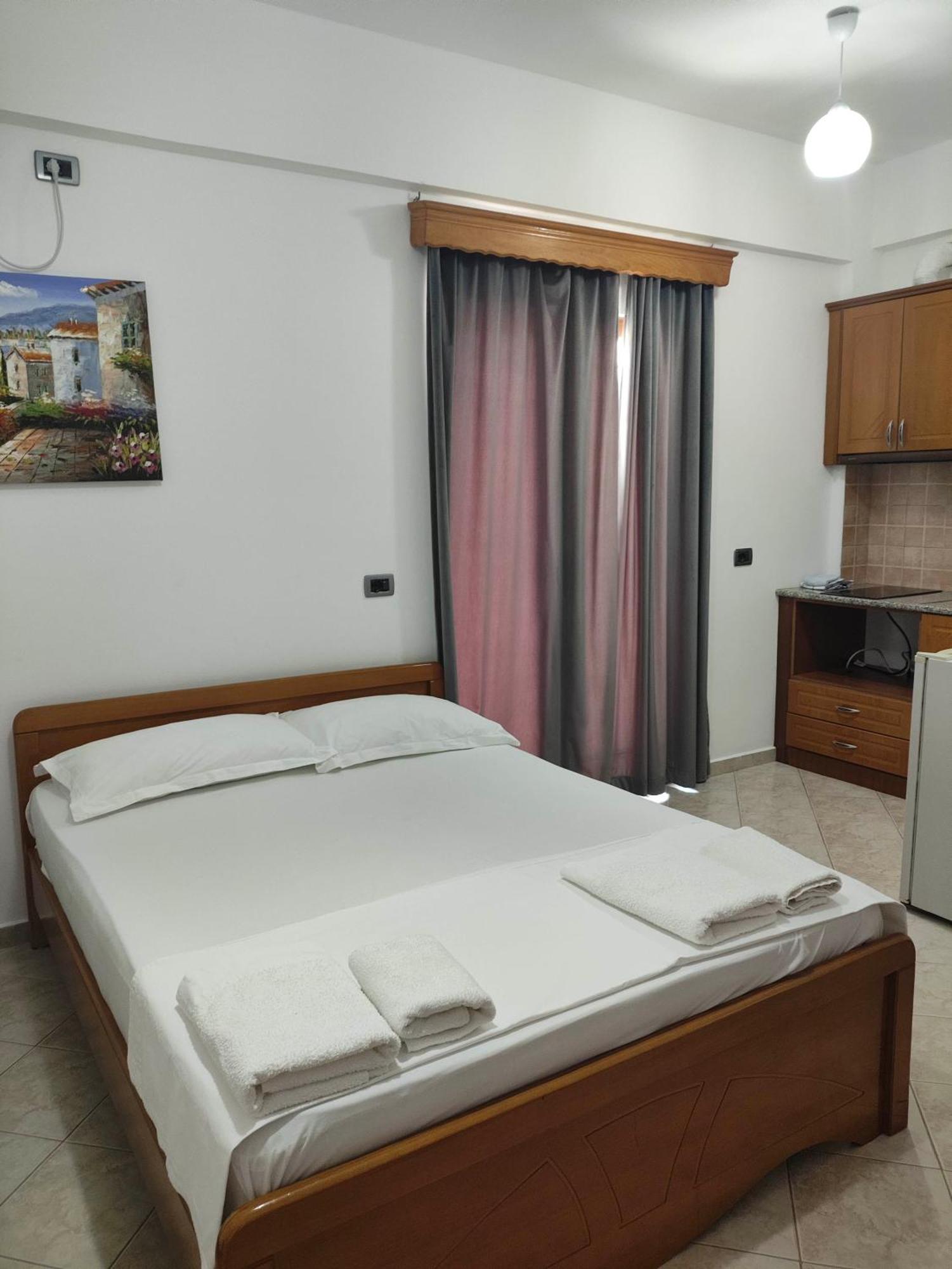 Hola Rooms Ksamil Bagian luar foto