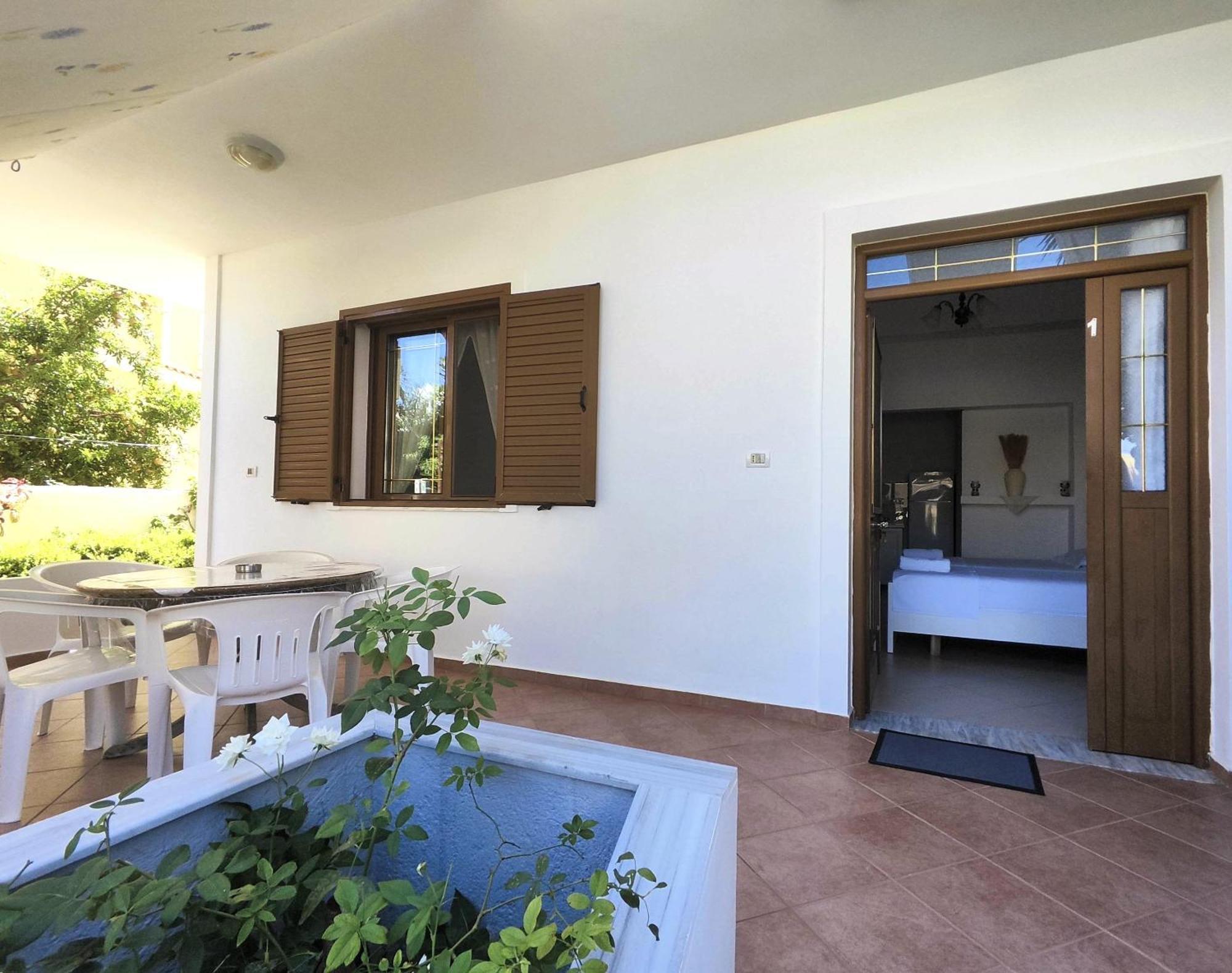 Hola Rooms Ksamil Bagian luar foto